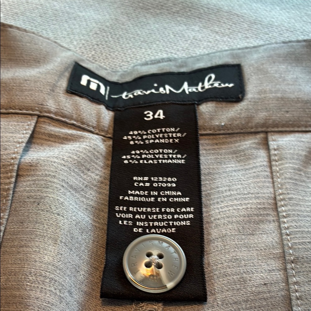 Travis Mathew Pineapple Print Shorts - Gray NWT - Picture 2 of 6